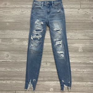 EUC American Eagle Distressed Jeggings 00 short